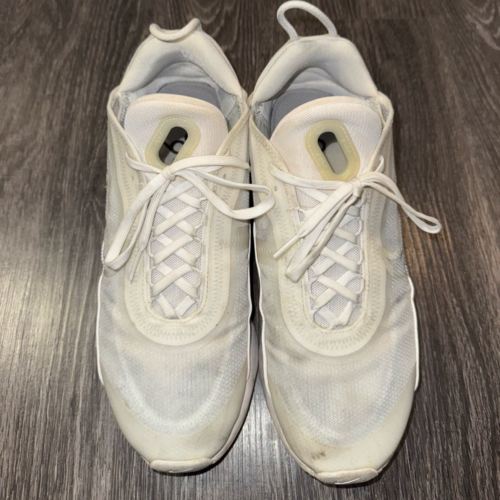 Nike White AirMax 2090